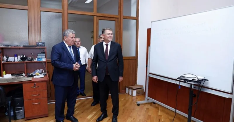 Akademik İsa Həbibbəyli Türk Dil Qurumunun rəhbəri professor Osman Mertlə görüşüb