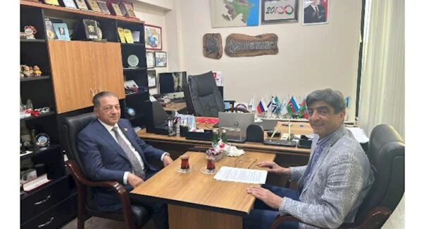 Deputat Kıbrıs Türk Evini ziyarət etdi FOTOLAR