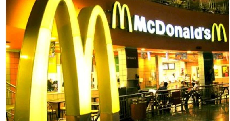 McDonald’s dan qalmaqallı “halal” açıqlaması: Bəs bu günə qədər bizə nə yediriblər?