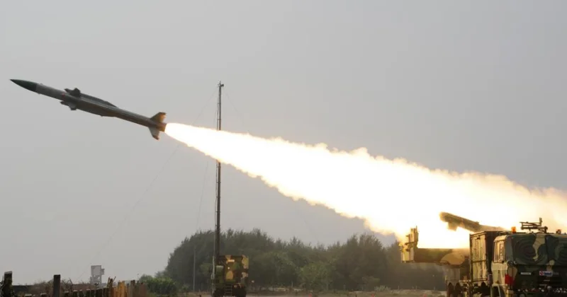 IRNA agentliyi: İran Tehran yaxınlığında İsrailin F 35 təyyarəsini vurub