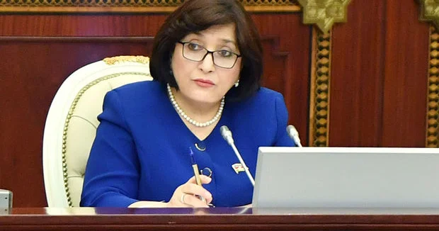 Sahibə Qafarovaya şərəf medalı təqdim olundu