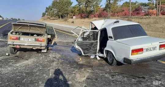 Lənkəranda maşınlar toqquşdu: 5 nəfər xəsarət aldı Foto