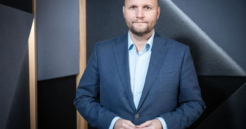 Словацкая полиция пыталась задержать экс министра обороны, но не застала его дома