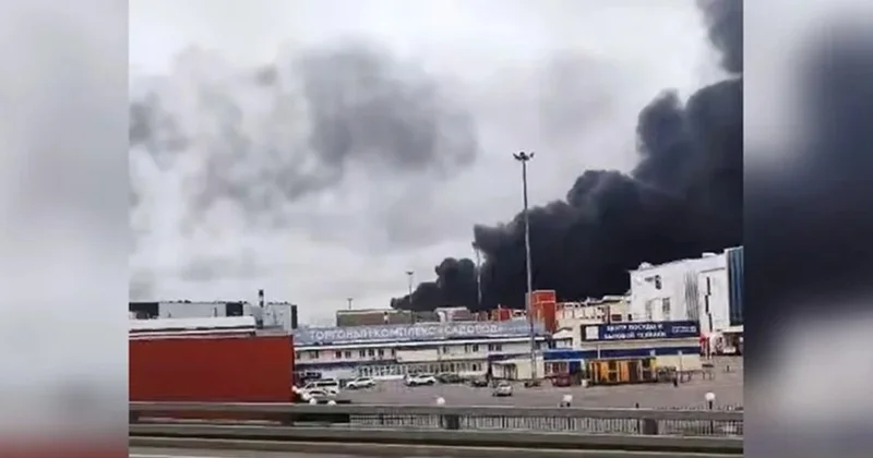 Moskvada azərbaycanlı iş adamlarına məxsus bazar YANIR VİDEO