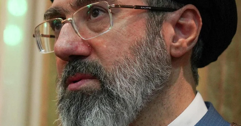 Хаменеи: решение Ирана обсуждать ядерную программу не значит, что он примет все условия