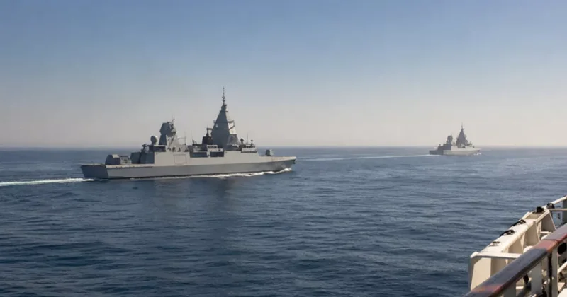 Берлин перебрасывает корабли в район Красного моря и Ормузского пролива