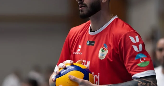 Xilasedici kubalı ilə müqaviləni yeniləyəcək