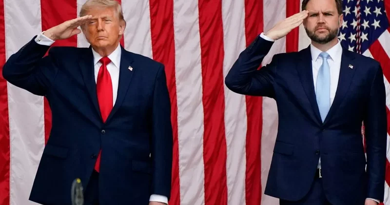 Трамп: Успех себе, провал Вэнсу