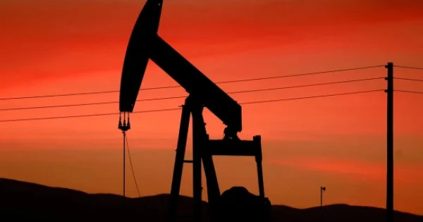 Нефть упала после заключения сделки Ираном и США