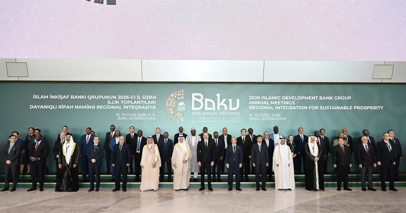 Prezident Bakıda keçirilən toplantıda iştirak edir
