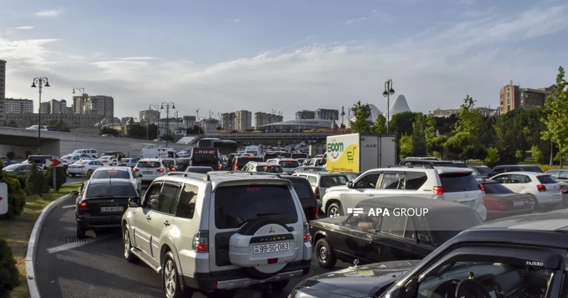 Bakıda sıxlıq müşahidə olunan yollar açıqlanıb