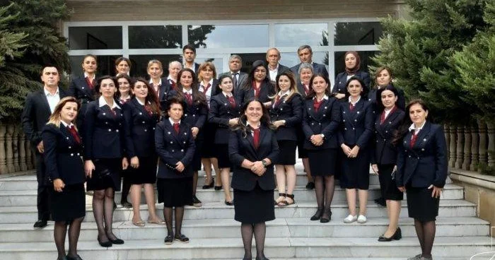 Sosial bərabərliyin təmin olunmasında vahid geyim formasının mühüm rolu olacaq Təhsil eksperti