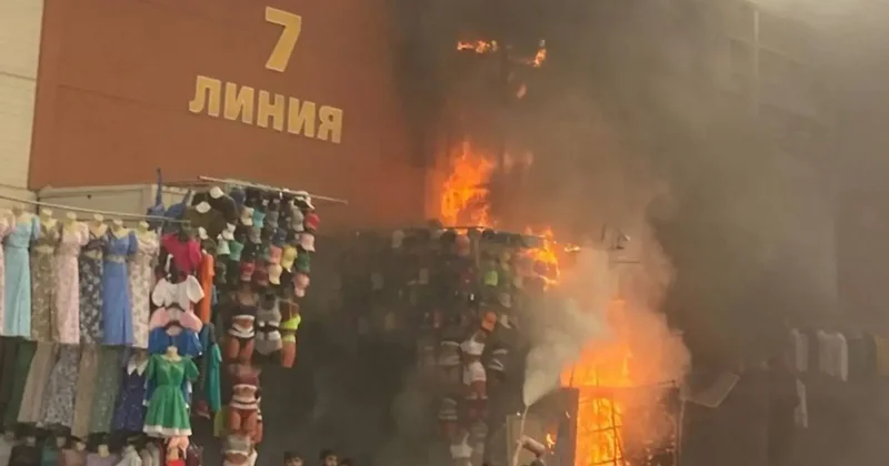 Ukrayna yenə Moskvanı alova qərq etdi... Qod Nisanovun bazarı da vuruldu... FOTO