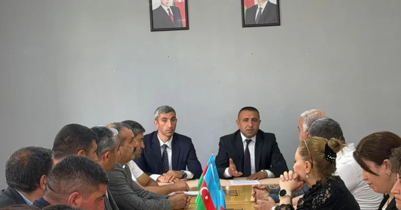 Gədəbəydə “Şəhərsalma və Memarlıq İli” ilə bağlı dəyirmi masa keçirilib
