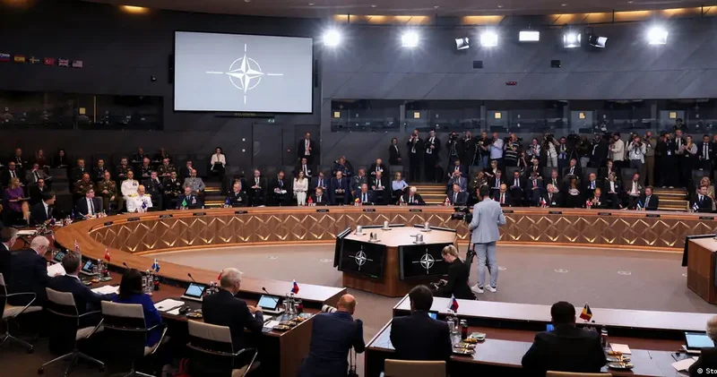 “ABŞ ın NATO dakı ixtisarları dərhal qüvvəyə minir“ NATO baş katibi