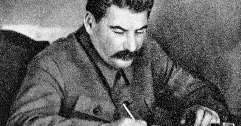 Stalinin imzaladığı məxfi sənəd hərracda satıldı