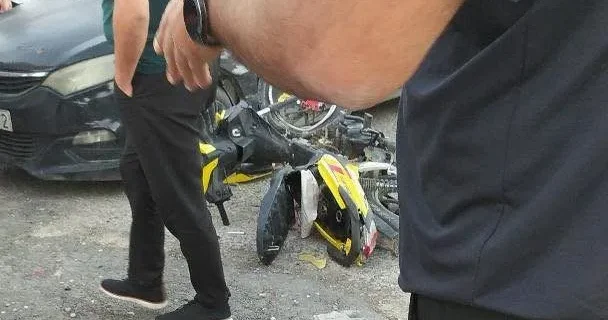 Masazırda avtomobil motosikleti vurdu VİDEO KONKRET