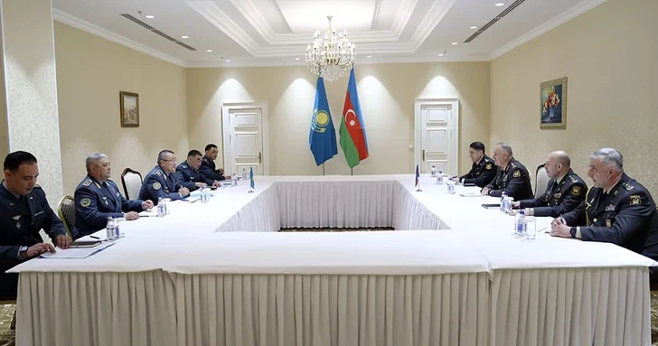Начальник Генштаба азербайджанской армии провел переговоры в Казахстане
