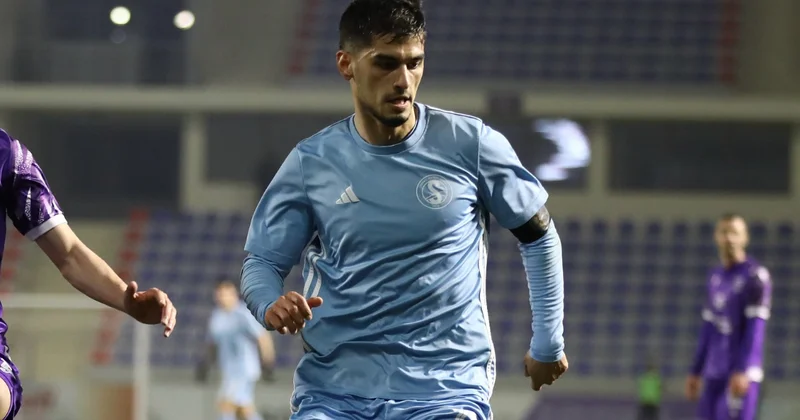 “Səbail”in futbolçusu “Qəbələ” yolunda