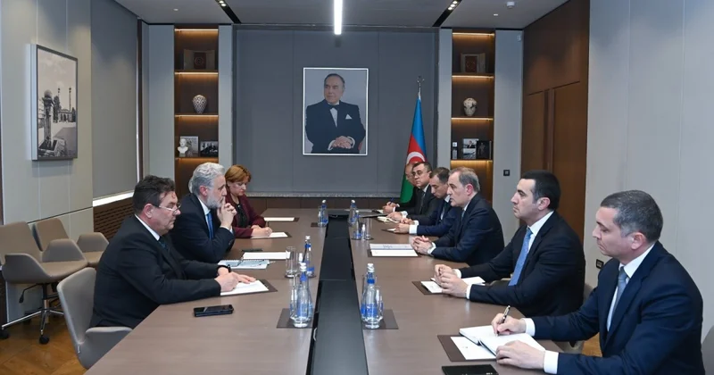 Azərbaycan Rumıniya strateji tərəfdaşlıq münasibətlərinin vəziyyəti müzakirə olunub FOTO