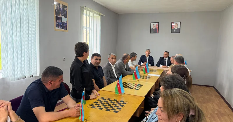 Gədəbəydə dəyirmi masa keçirilib FOTOLAR