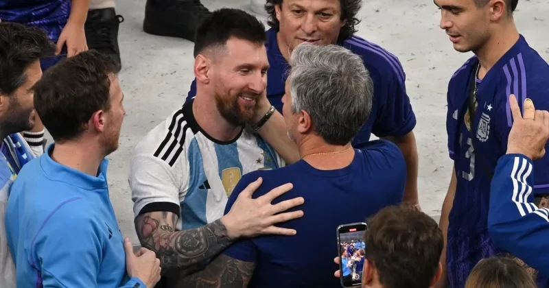 Messi ailəsi Lionelin atasının xəstəliyi ilə bağlı açıqlama yayıb
