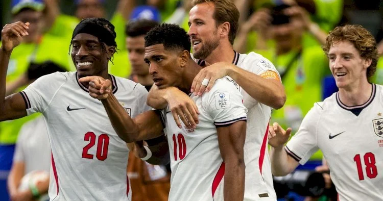 İngilislər əzdi, portuqallar büdrədi Mundialın gündəliyi