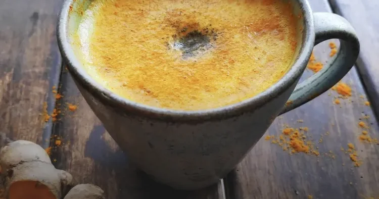 Qəhvəyə sarıkök əlavə etmək məsləhət görülür