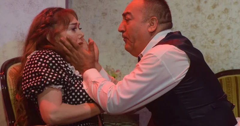 Gəncə teatrı beynəlxalq festivalda mükafata layiq görülüb FOTOLAR