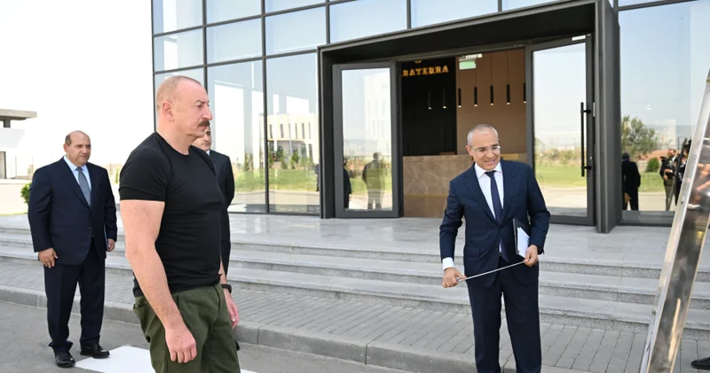 Президент Ильхам Алиев принял участие в открытии предприятия по производству табачных изделий в Агдамском промышленном парке