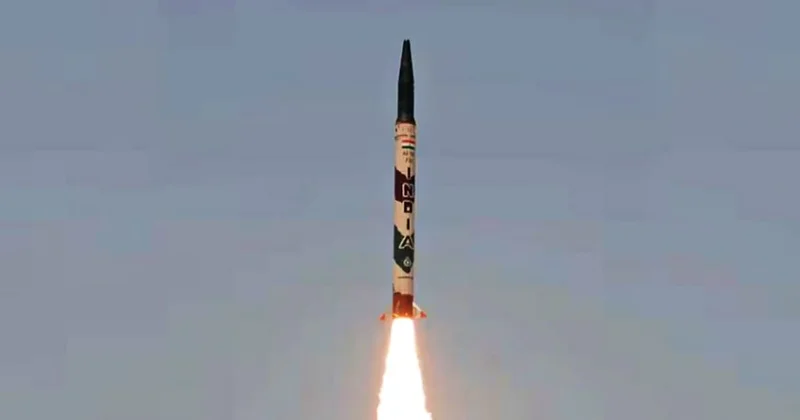 Hindistan iki ballistik raketi sınaqdan keçirib