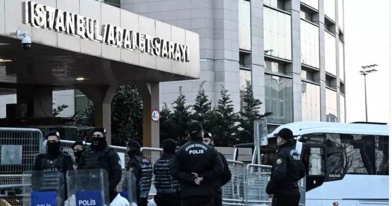 İstanbul Böyükşəhər Bələdiyyəsi ilə bağlı növbəti əməliyyat! 18 nəfər saxlanıldı