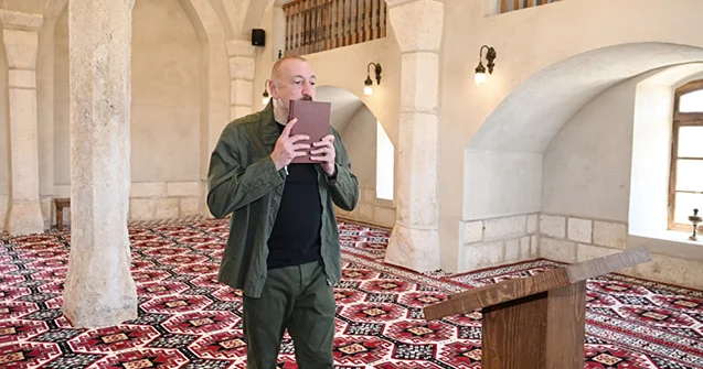 Ağdamda tarixi məscidin binasının bərpadan sonra açılışı oldu Fotolar
