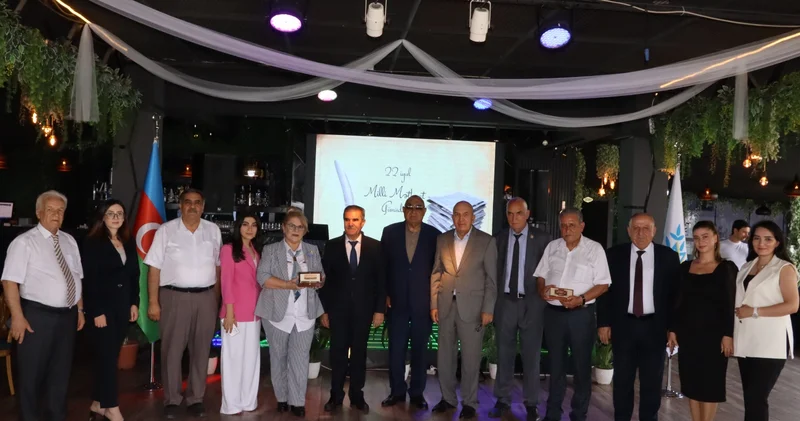 YAP Səbail rayon təşkilatı Milli Mətbuat Gününü qeyd edib FOTOLAR