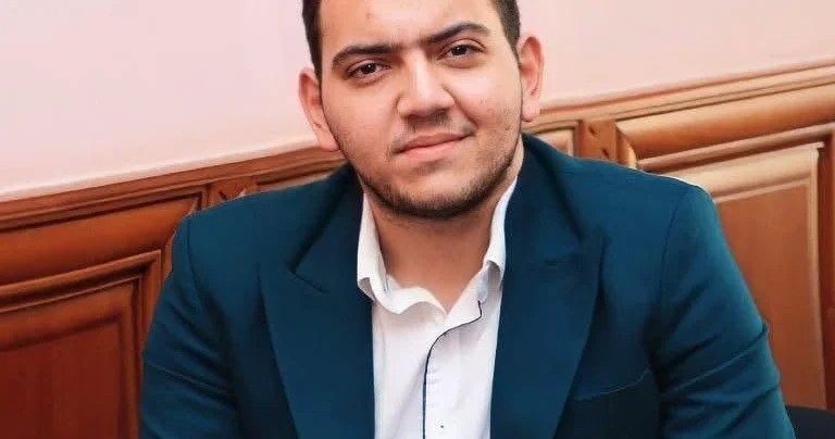 Hemodializ və onun ağuşuna düşən gənc jurnalist Mikayıl Mirzəzadə yazır