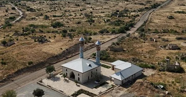 Ağdamdakı tarixi məsciddən Video