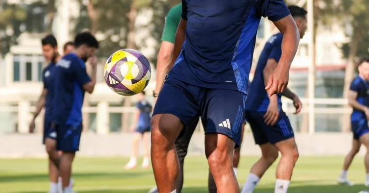 Qarabağ Bakıda məşqlərini bərpa etdi