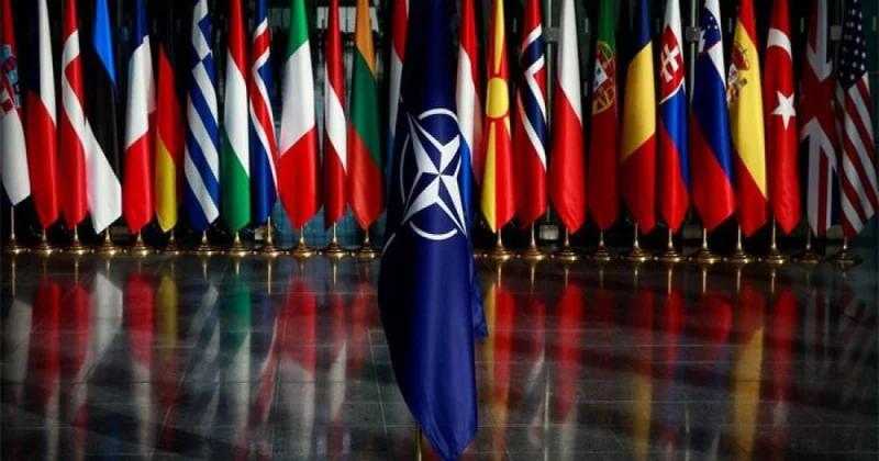 Avropanın təhlükəsizlik gələcəyi: NATO sonrası dövrə hazırlıq və Berlin London xətti
