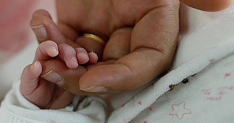 600 dollara körpə satışı: İndoneziyada uşaq alveri şəbəkəsi ifşa olundu