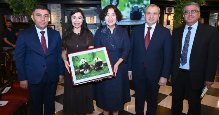 Leyla Əliyeva “Tanımadığımız Konfutsi” adlı gecədə iştirak etdi FOTO