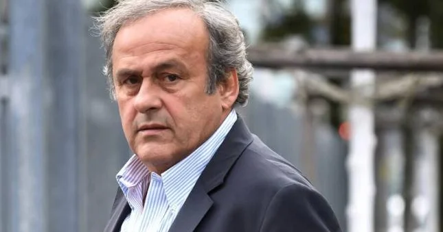Platininin medal və kubokları oğurlanıb