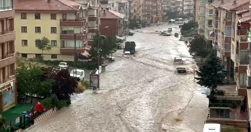 Ankarada DAŞQIN: Evlər su altındı qaldı