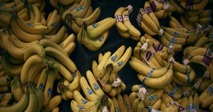 12 supermarketdə narkotik tərkibli banan tapıldı