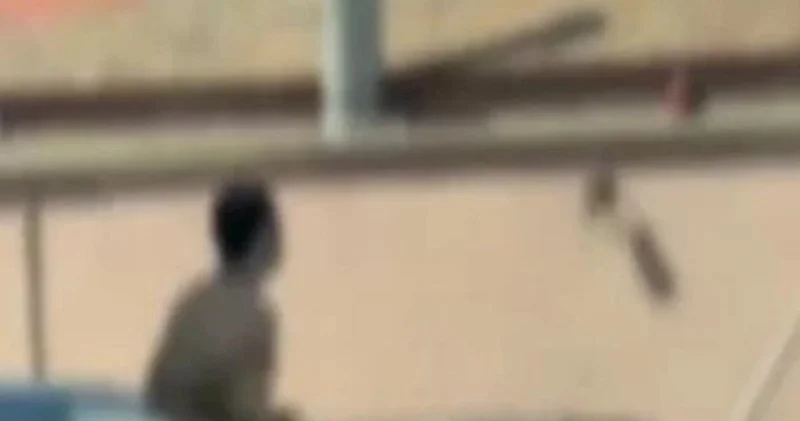 Bakıda yolda lüt gəzən gənc 300 manat cərimə edilib