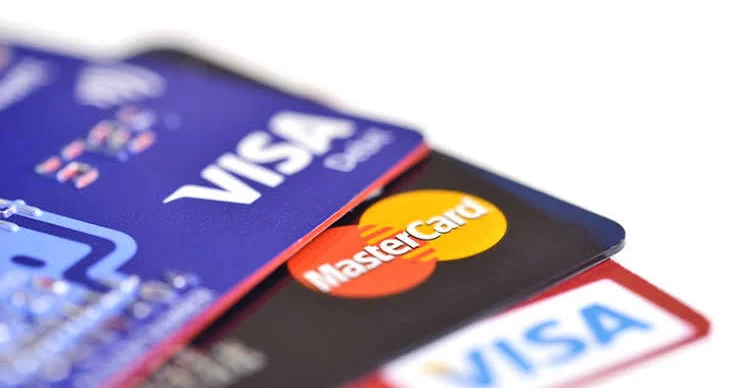 Турция начала проверку в отношении Mastercard и Visa