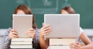Rəqəmsal dərsliklər şagirdlərin kitabla təmasını azaldırmı? TƏHSİL EKSPERTİ ŞƏRH ETDİ