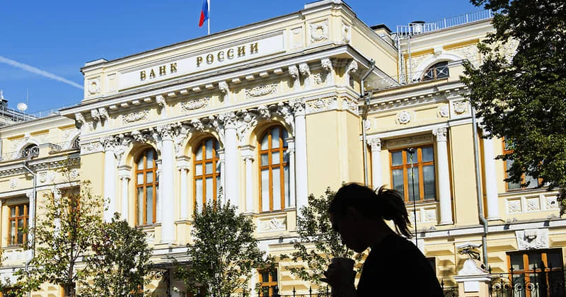 ЕС вводит полный запрет на транзакции с российскими банками