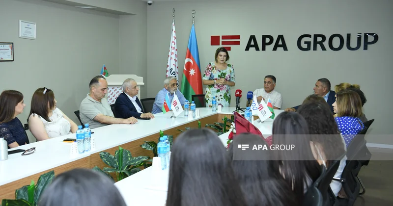 Выпускникам Журналистской школы АПА вручены сертификаты ФОТО