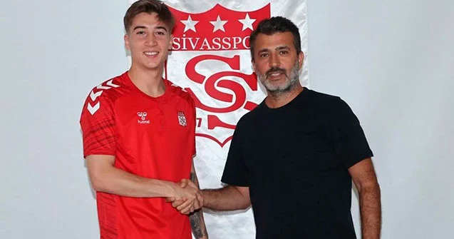 Azərbaycan millisinin üzvü rəsmən “Sivasspor”da