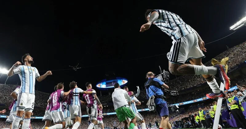 İspaniya və Argentinanın finalöncəsi məşqi təxirə salındı